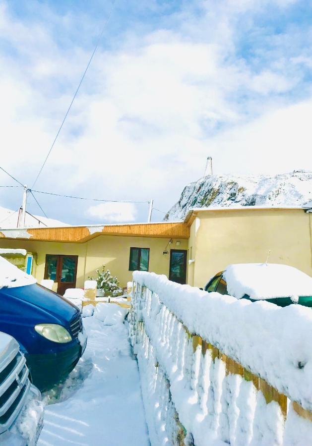 Guesthouse And Cottage Nicolo Stepantsminda Exterior photo